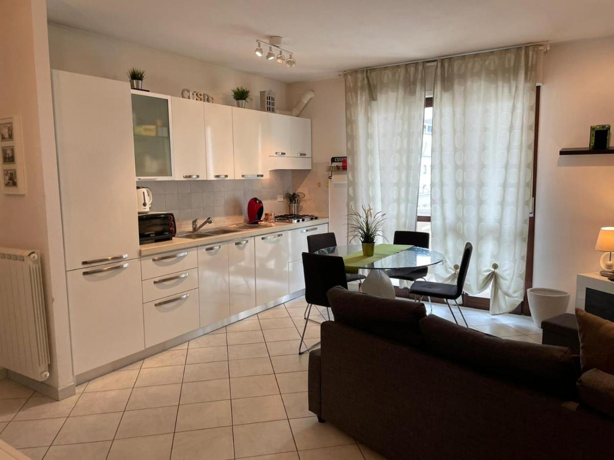 White&grey House Apartment
