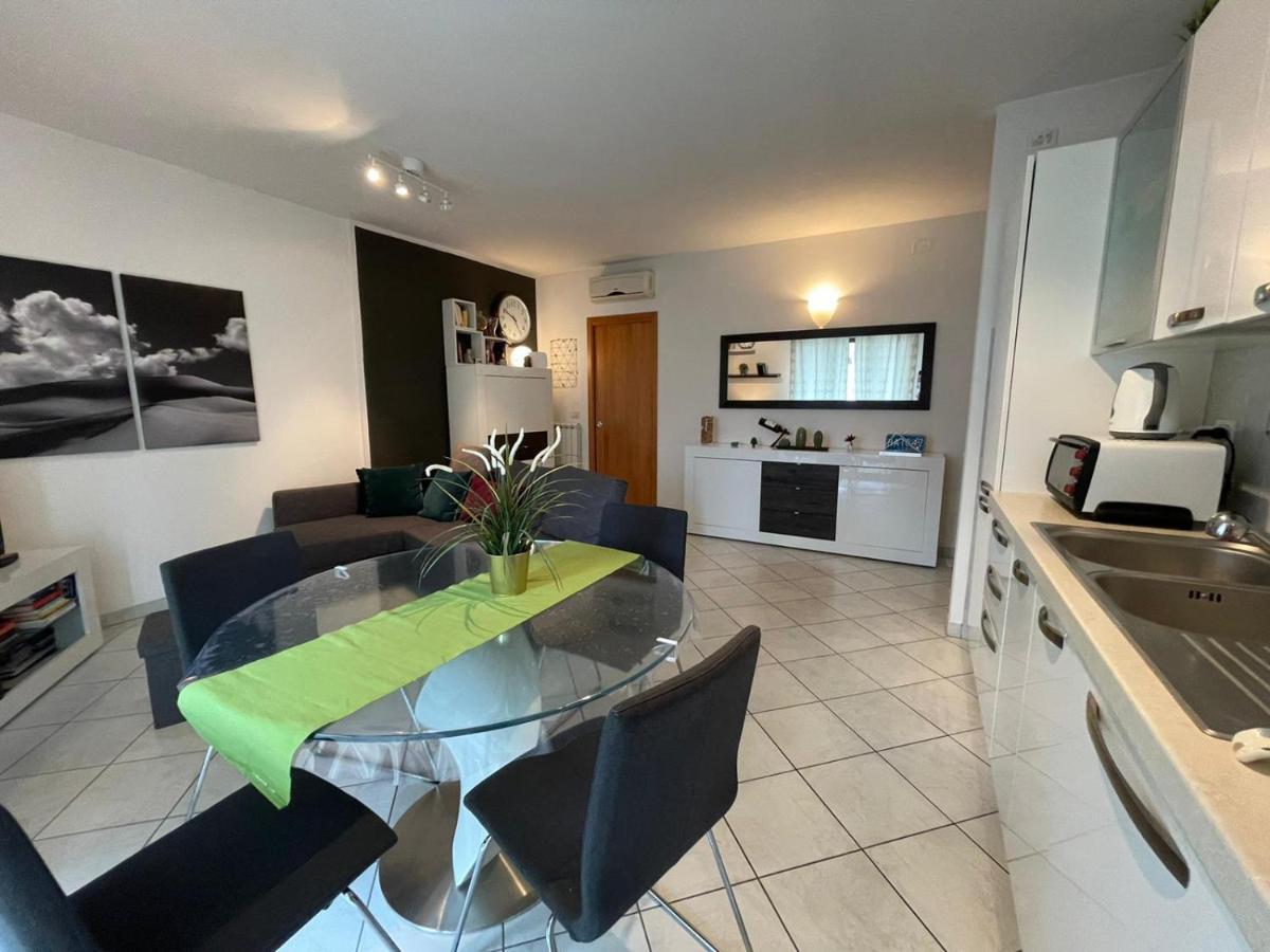 White&grey House Apartment